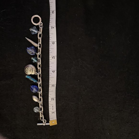 SILVER TONE SEA SHELL AND RHINESTONE CHARM BRACELET - Picture 5 of 5